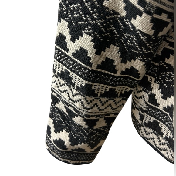 Bedford Fair Lifestyle size medium women’s jacket in heavy tribal fabric newer - Picture 5 of 5